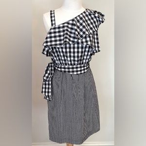 Calvin Klein Black White Gingham SZ 8 Modern Bohemian One Shoulder Ruffle Dress